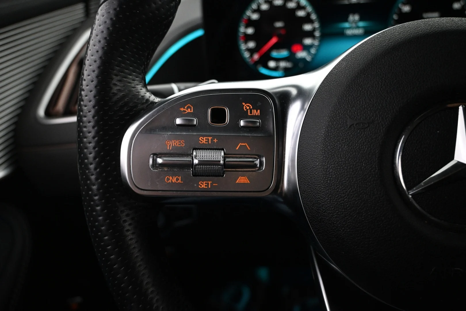 Car Image - 7c3sYkwmjVOgTrFe7pRSt8