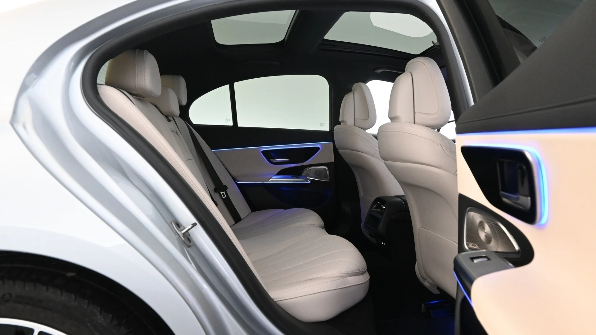 Car Image - 5SucRguToqrEzjIkpDRgkZ