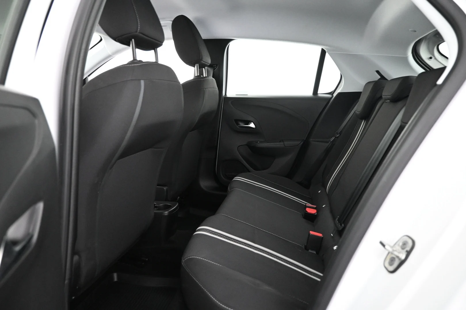 Car Image - 6Bf0mkbeDK3Q9K8roR5m9S