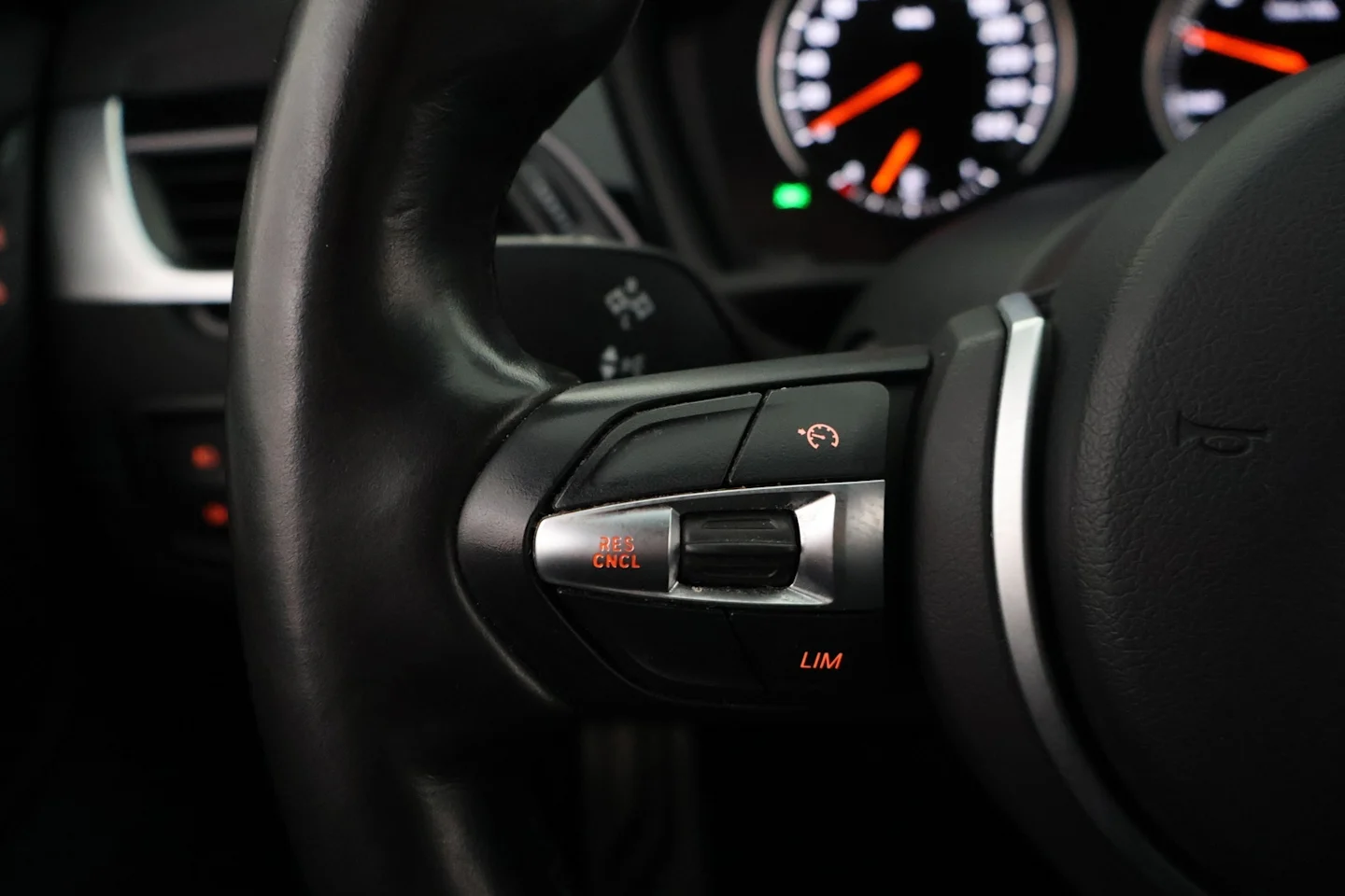 Car Image - 28OmVtr81YY9QiInBpXyv2