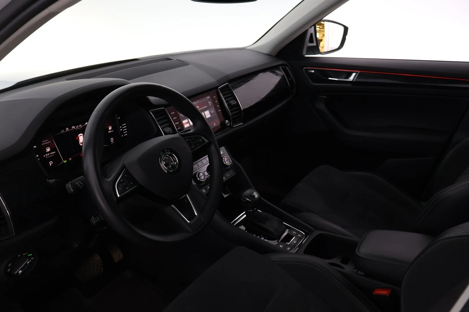 Car Image - 2SOrKvxEeSBfPIQ5jRhX6H