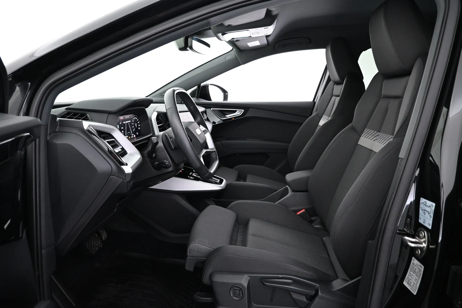 Car Image - 7KXUSawsViyjRDP7EXxJ7e