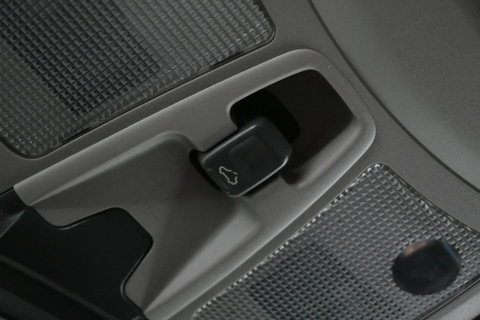 Car Image - 3cKmaQrdkvNbWYGWQN3mol