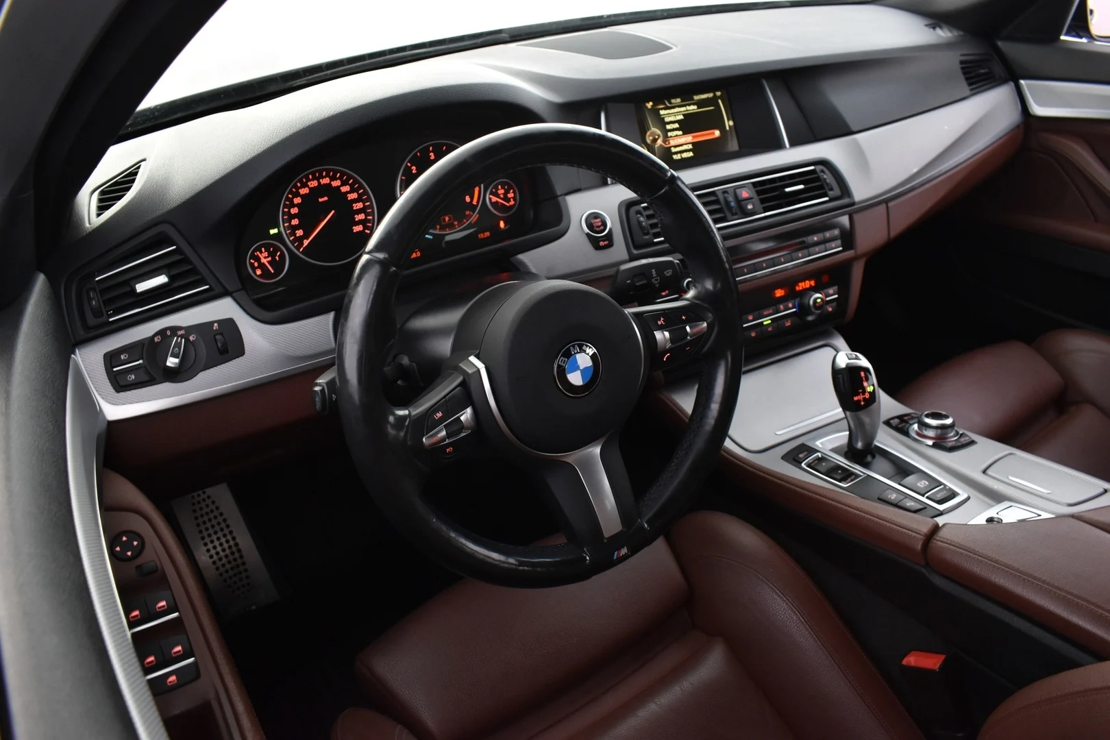 Car Image - 2vf335CUkWQX8xfHMCBdBx