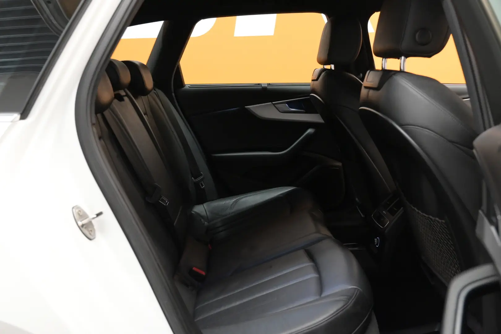 Car Image - 3j81tjdxDTGsrvVX7UQhil