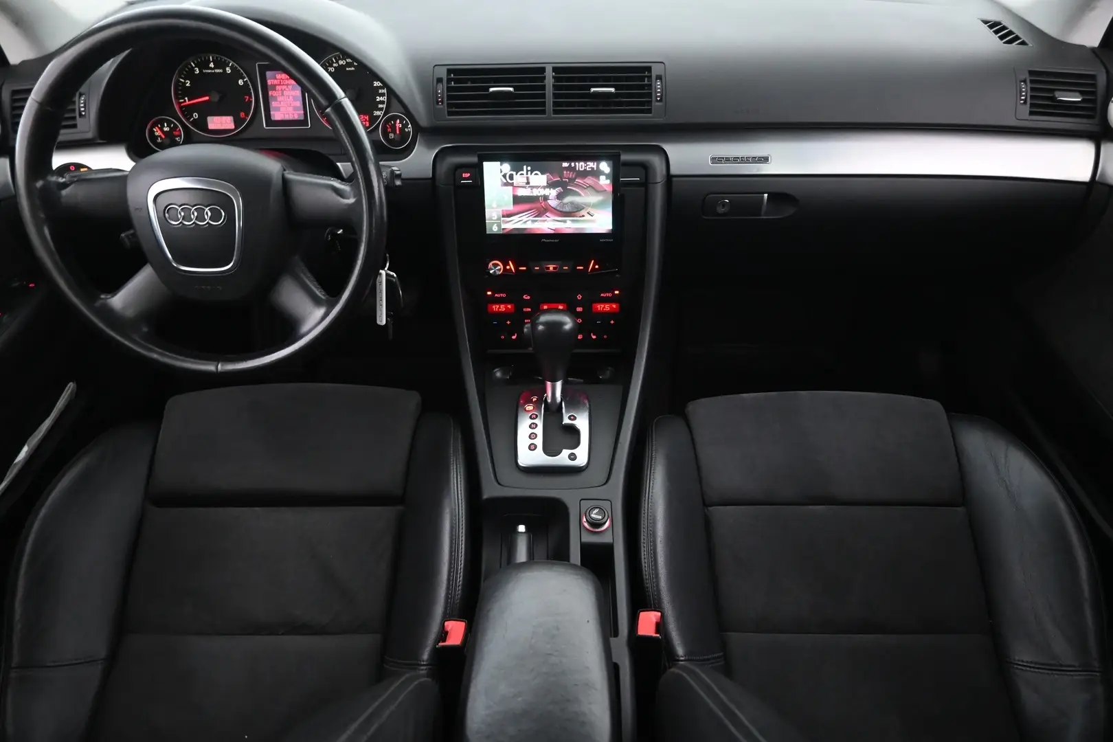 Car Image - 6HSmpHbKU7e9EdlFPpPXf9