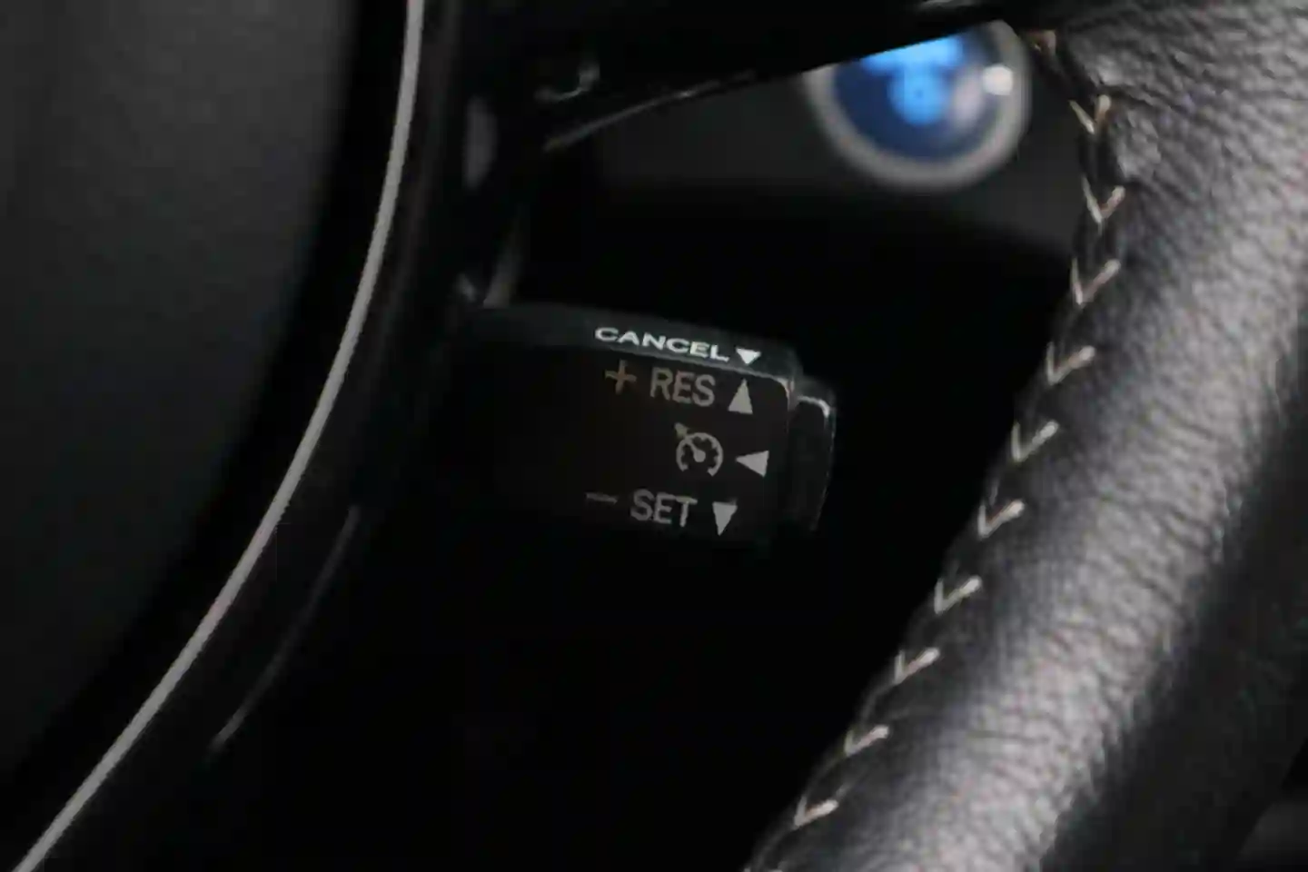 Car Image - kVxtlrVCa7sV8DR9rTwZ4