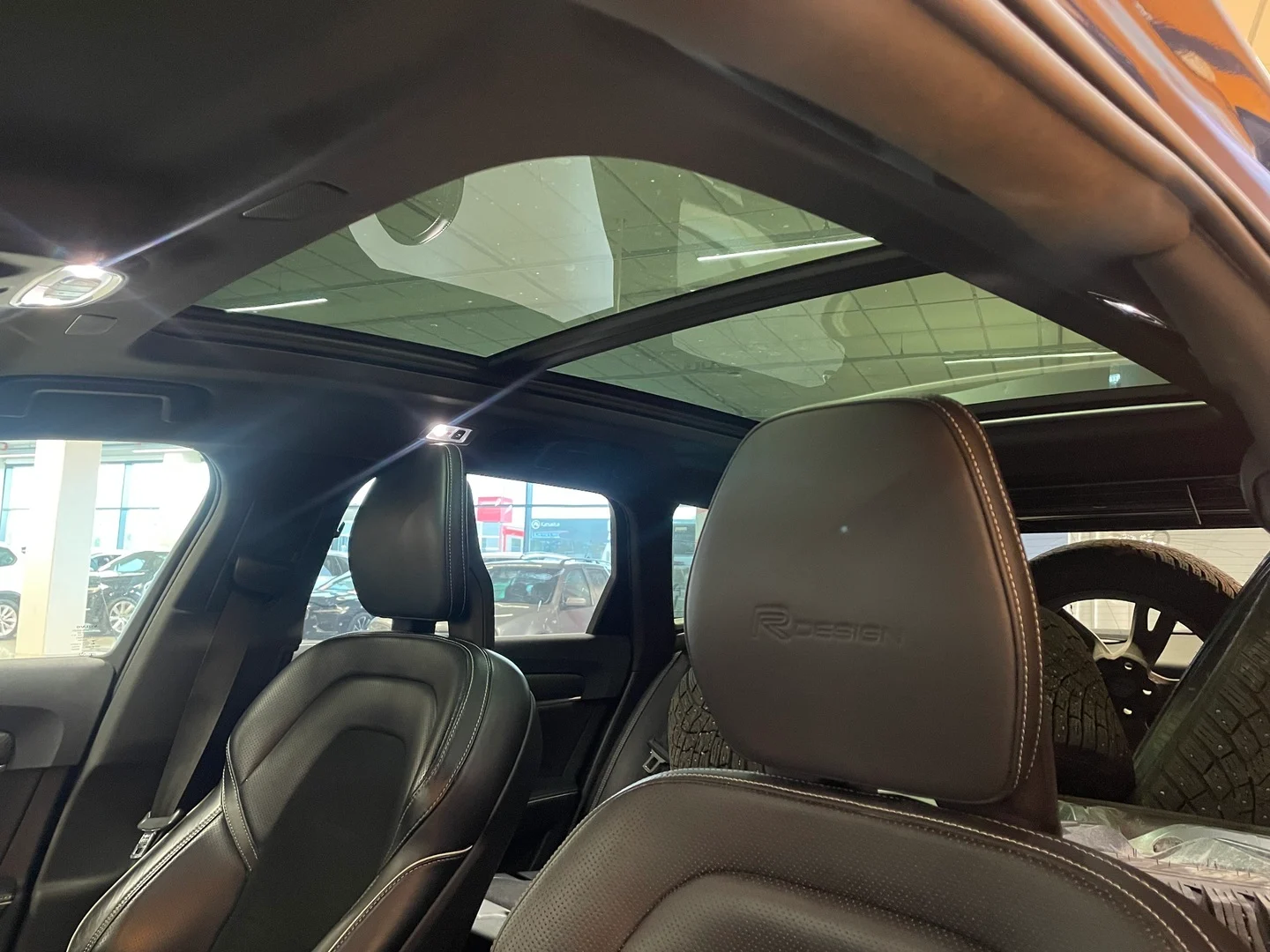 Car Image - 28zh28nGFNfDZlweSOLefU
