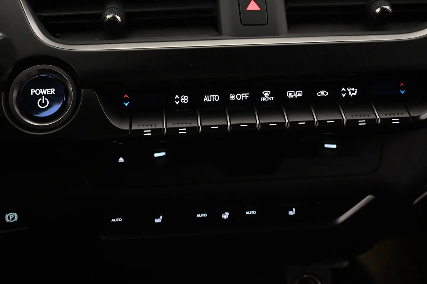 Car Image - 1LlLa396U9Leq5iREOhmbo