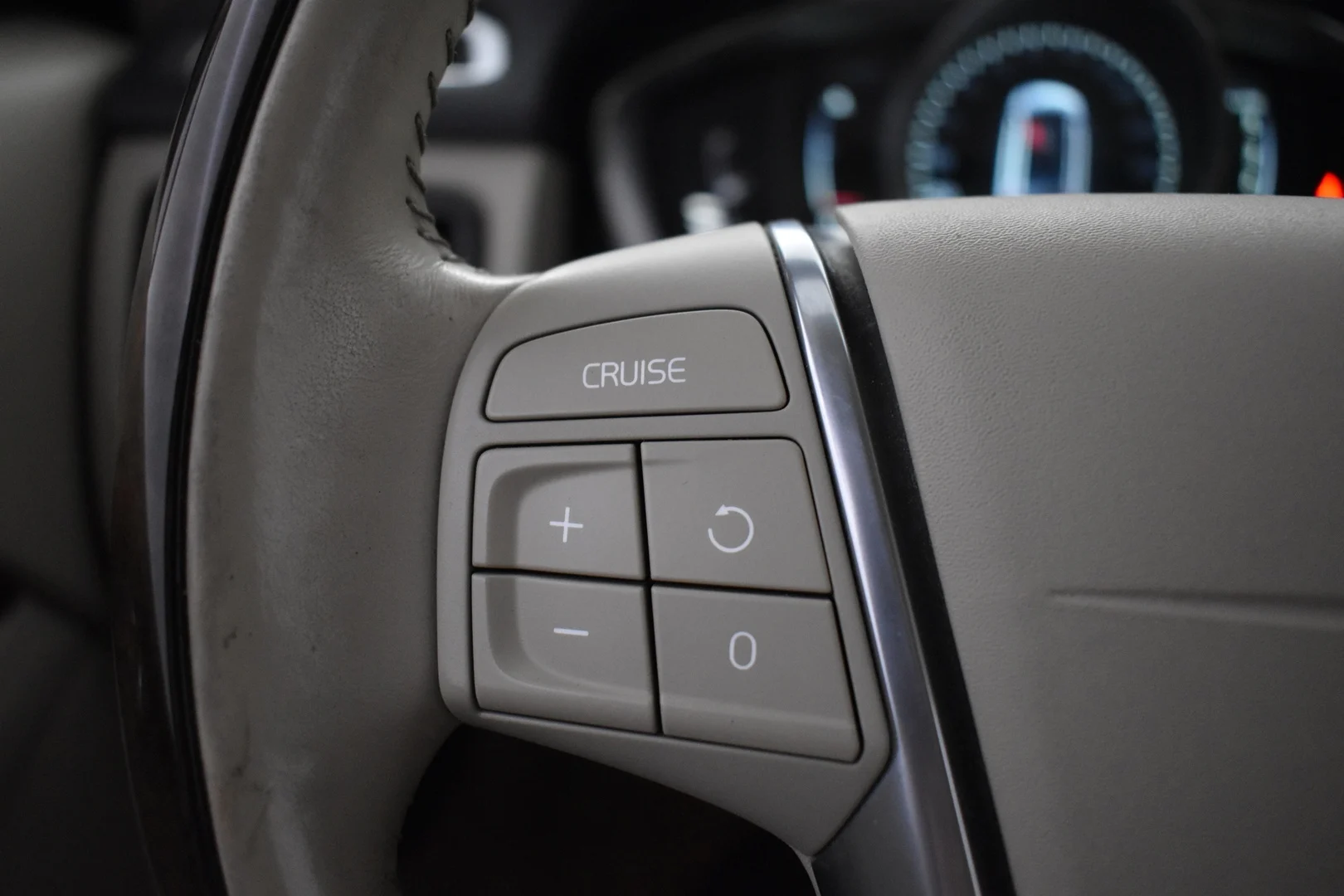 Car Image - 1OKxRQtFtiOLdXLsXKW8bl