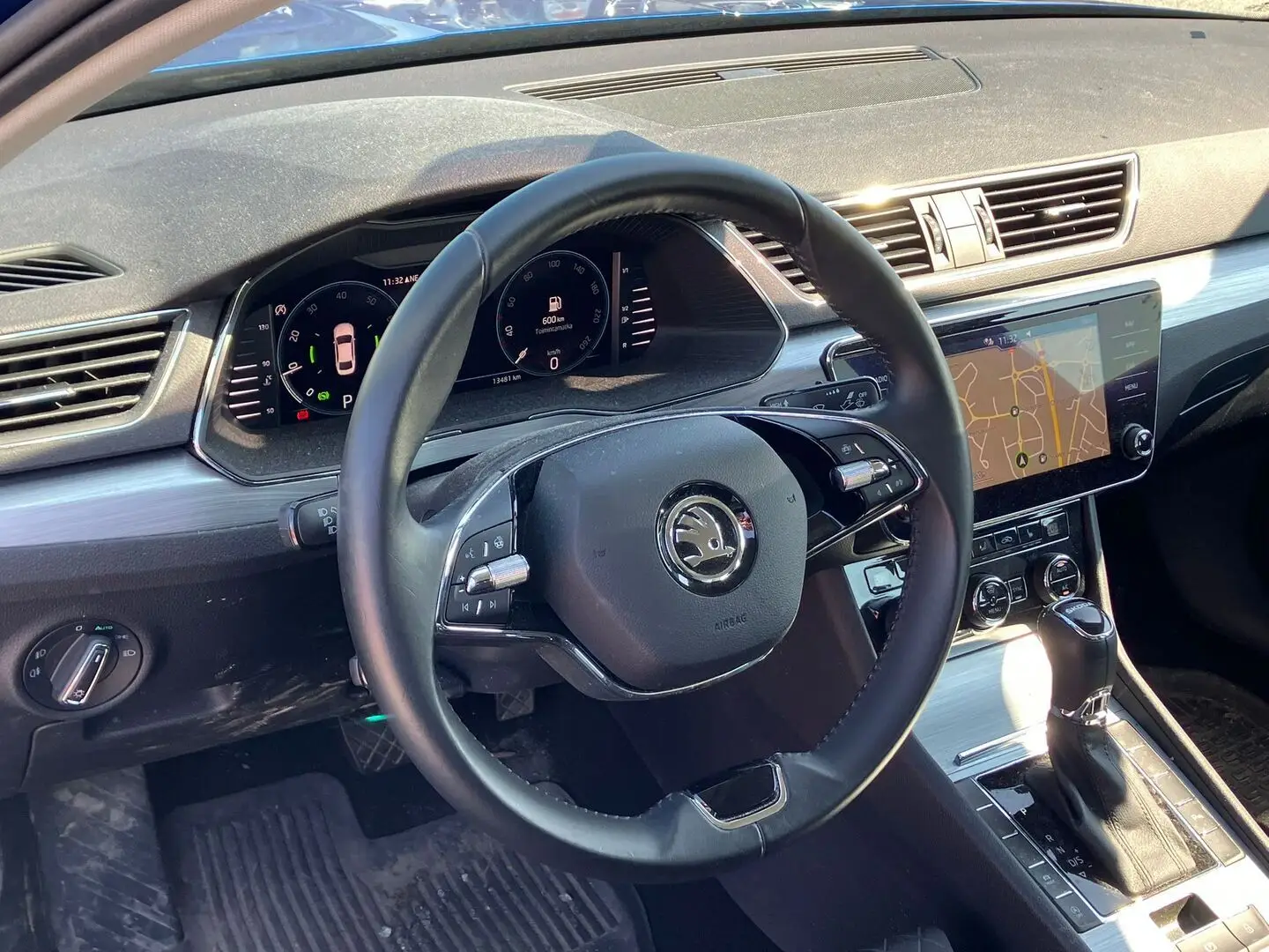 Car Image - FAcisVqUUta3EkMVpNmS4