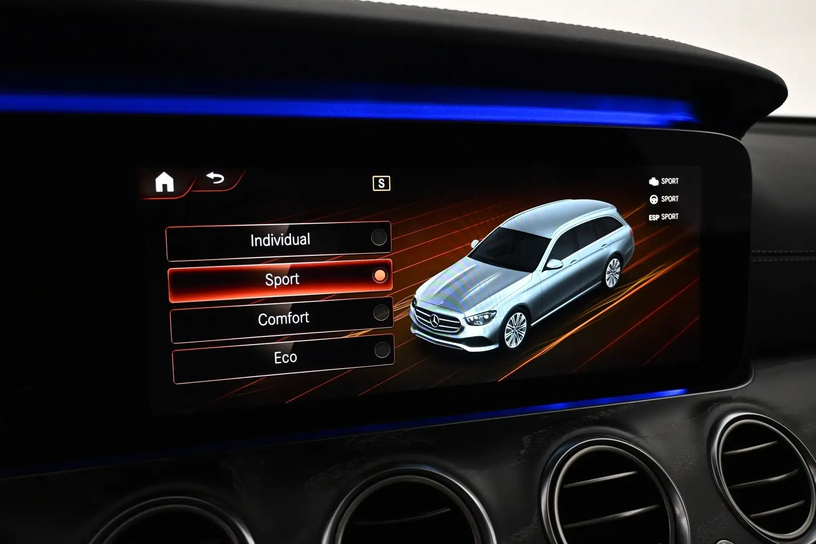 Car Image - 4CceUlSxhC6vLzOFDiMZWm