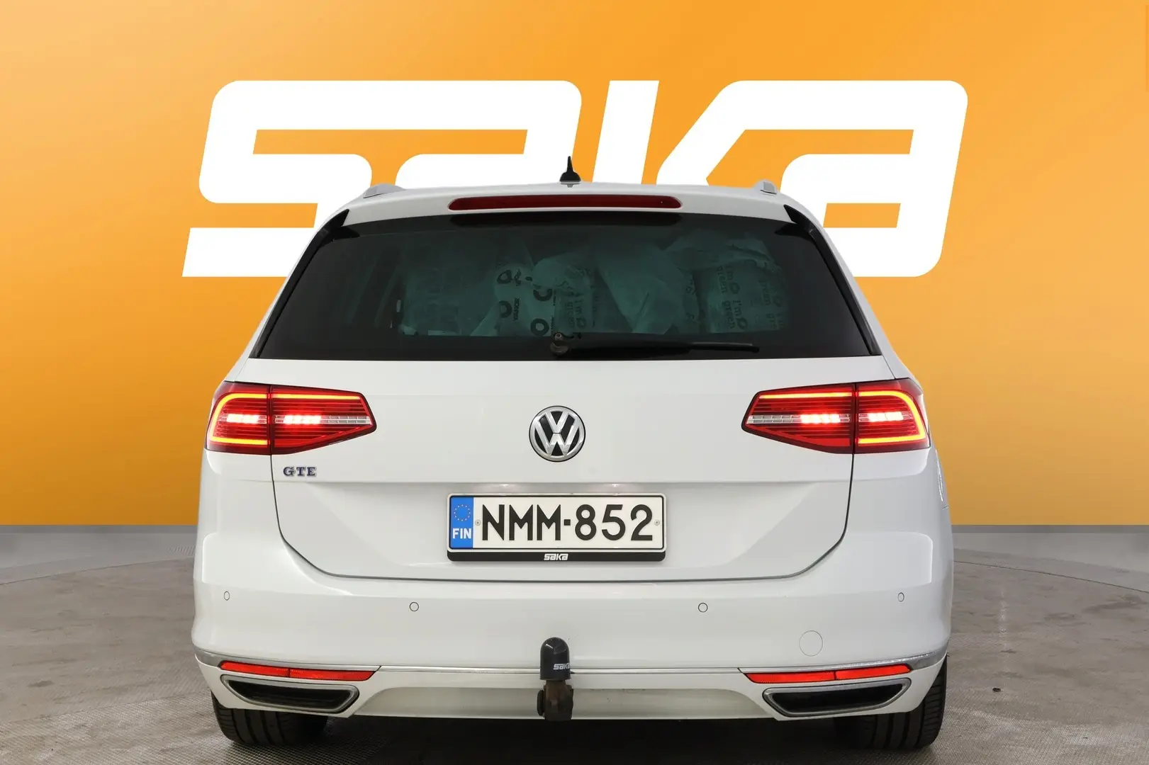 Car Image - lBR5ESRuWylDzrfegbe4F