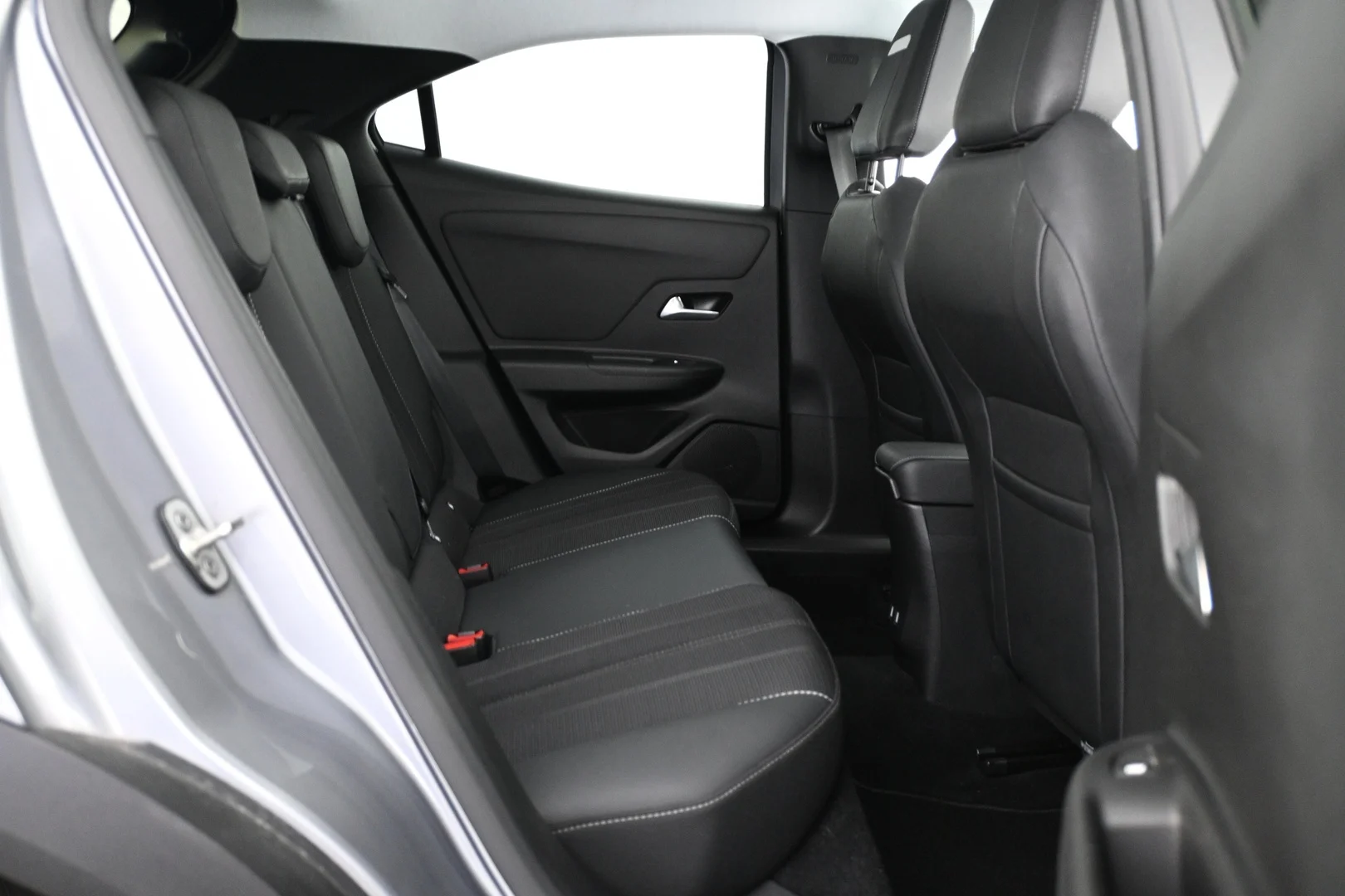 Car Image - Mve0jEEEnc7sHaM0JLPvW
