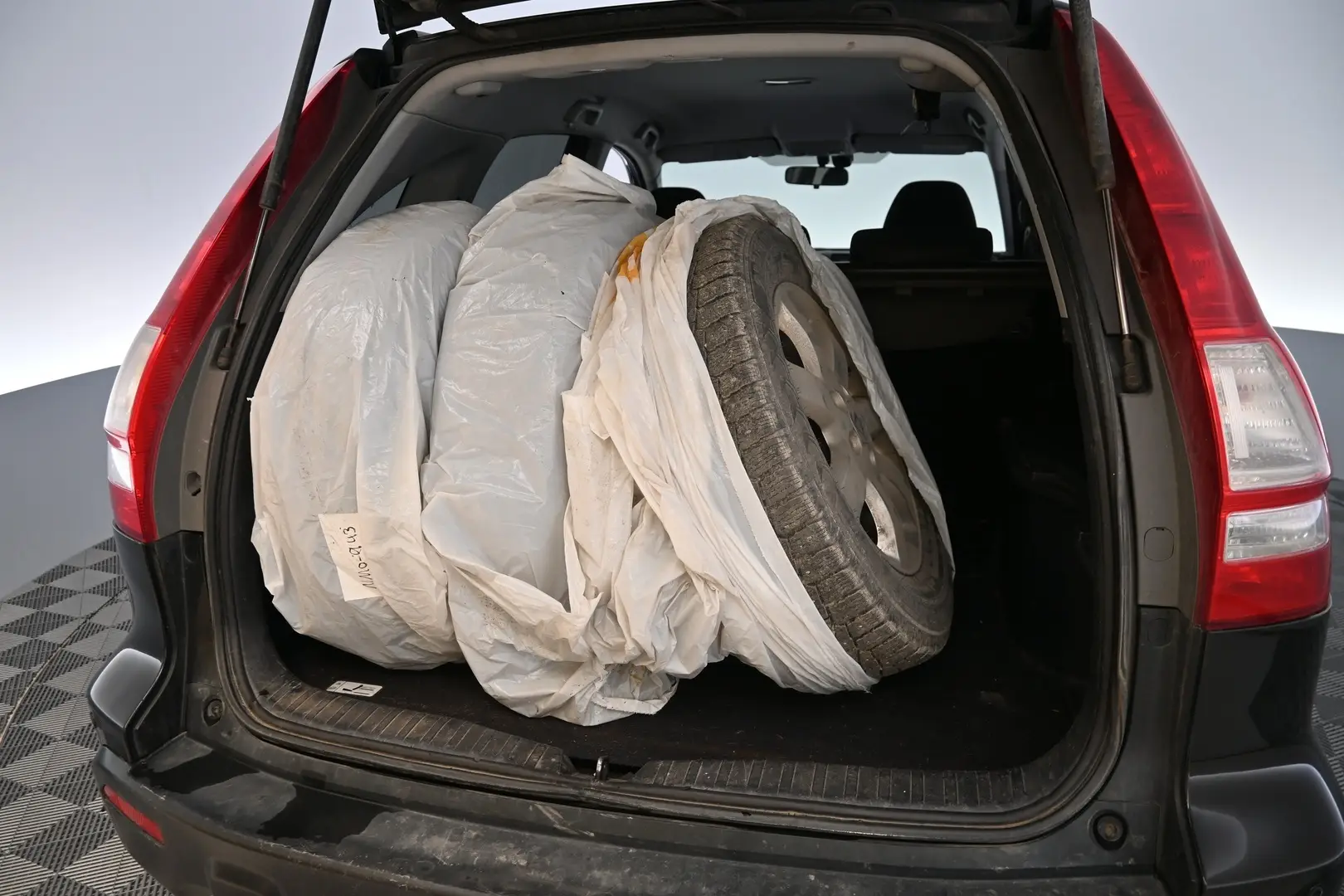 Car Image - 7MwY5bIcOaJf2r2YIYallX