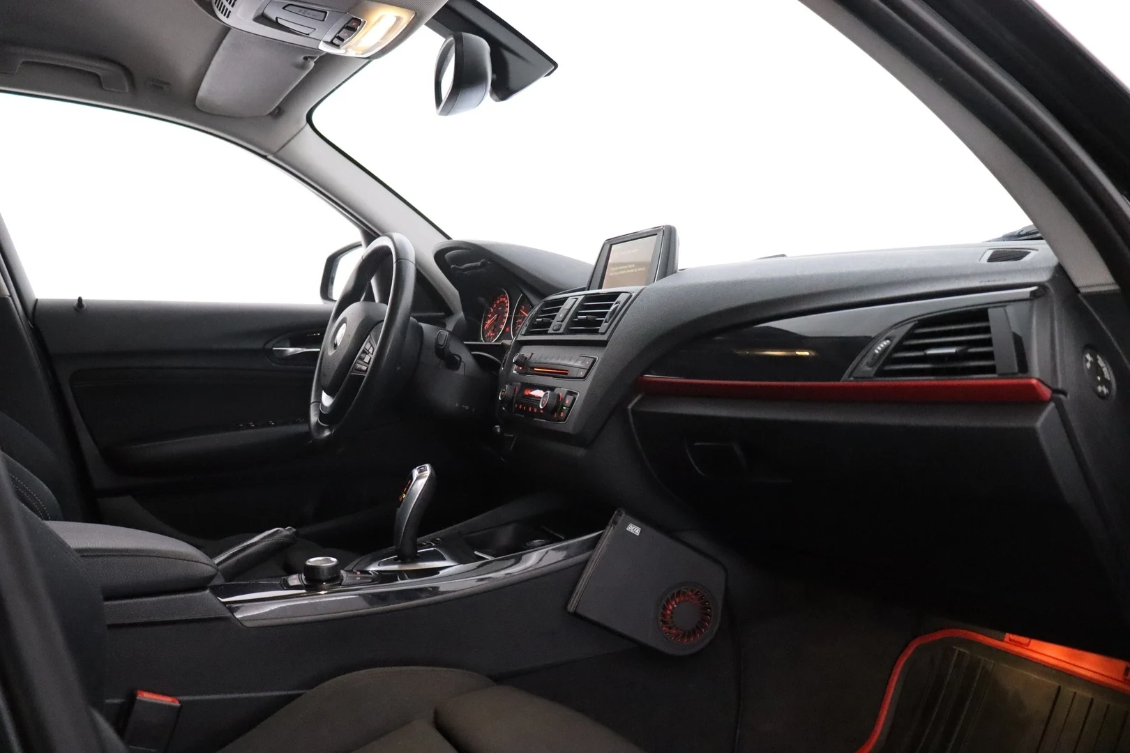 Car Image - 6d6TUMxwXGZrJgVIRv2c05