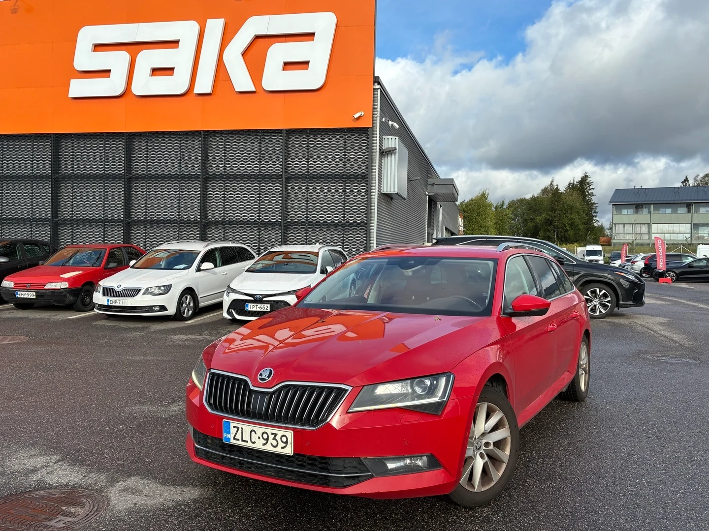 Car Image - 5gBEzVMX9WEhZ6KwaZp6Ja