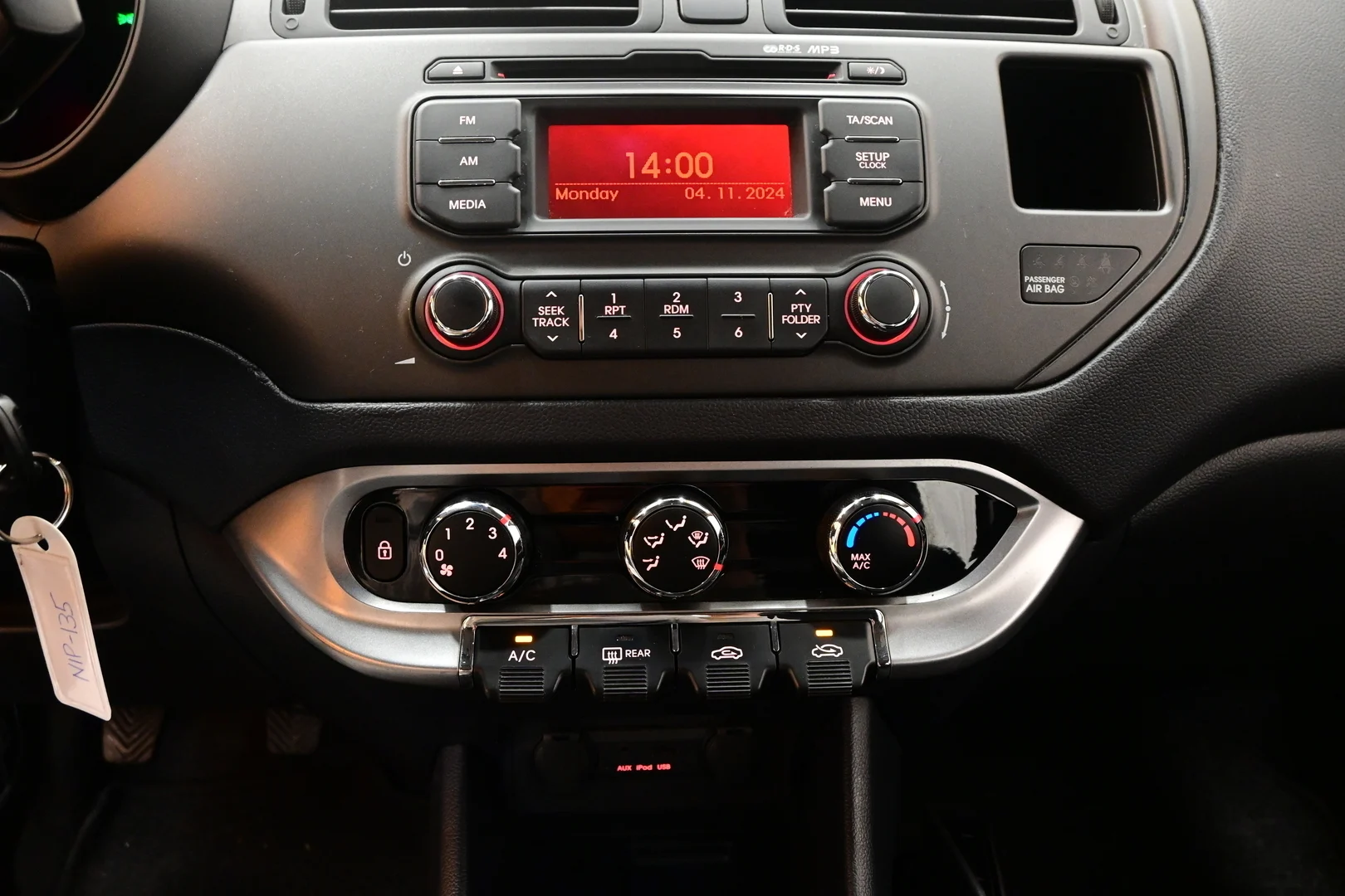 Car Image - DfmNMON5IpRaElqJOBq7r