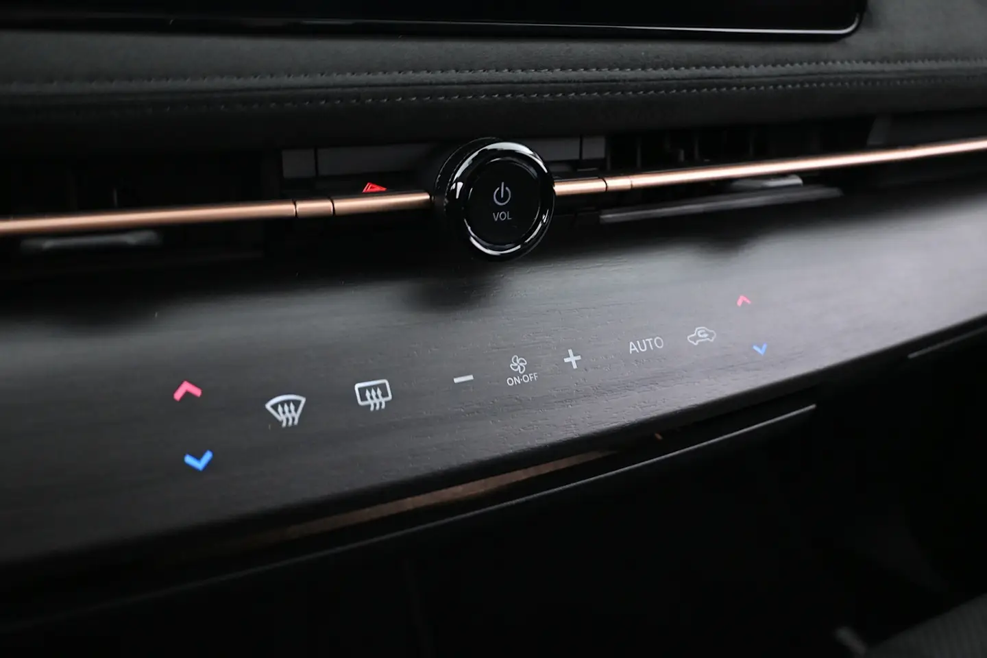 Car Image - 1ek0awJZHJg9NmLZJWddPU