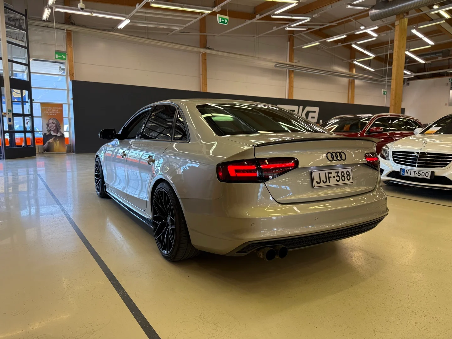 Car Image - 27KPnQIjyjJev8KYwijaOA