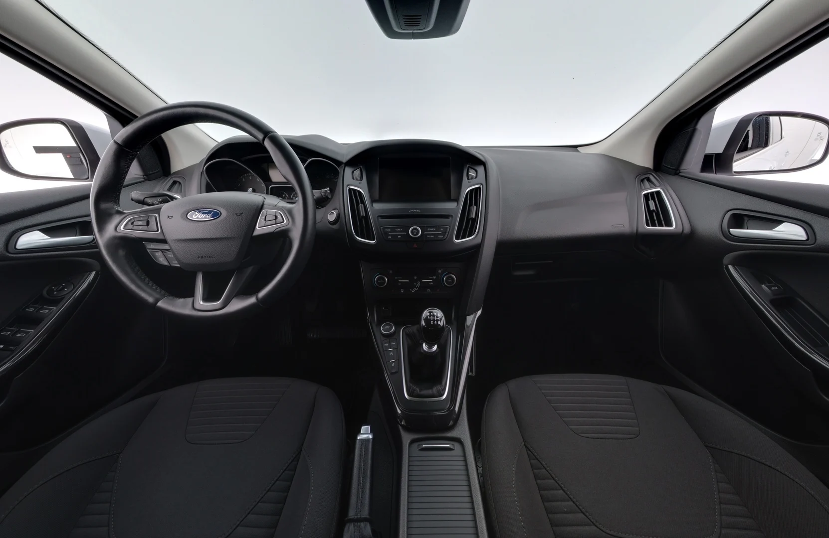Car Image - 11R27Zr1l7OBbxO5PedxDG