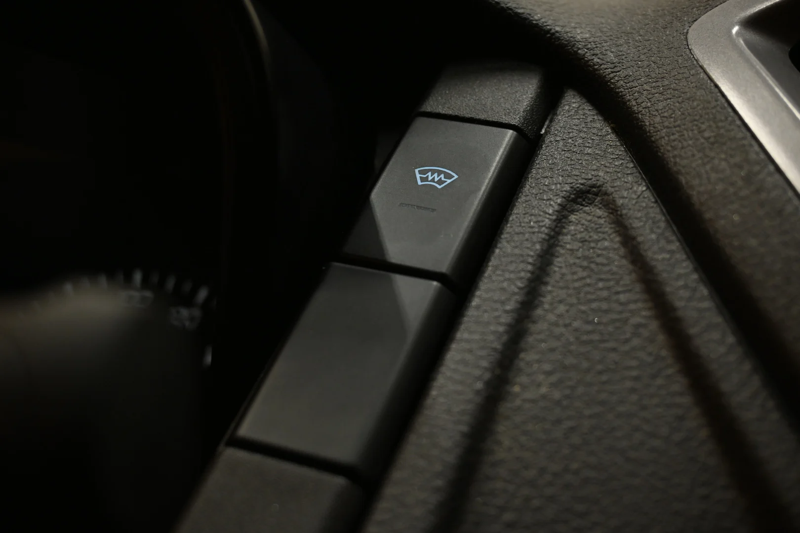 Car Image - 1LpgohRTKcU0dVBvJpgjt9