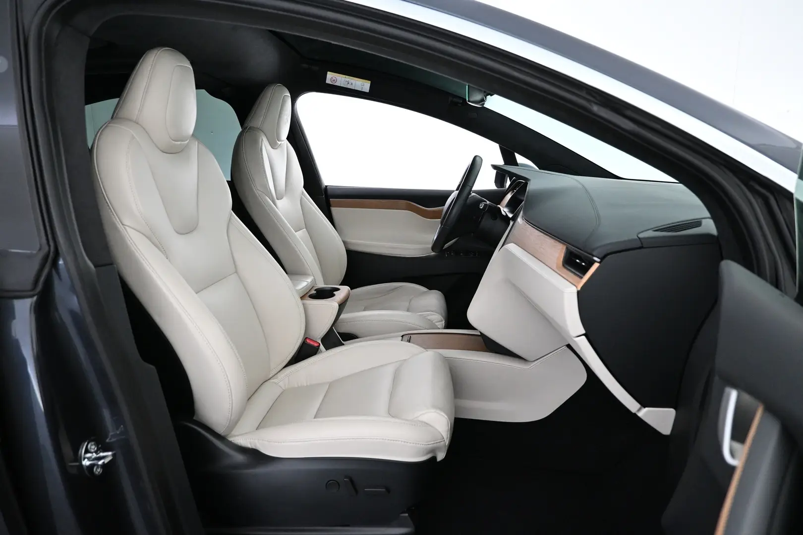 Car Image - 6071JXdJn50XHSvHLWEOq8