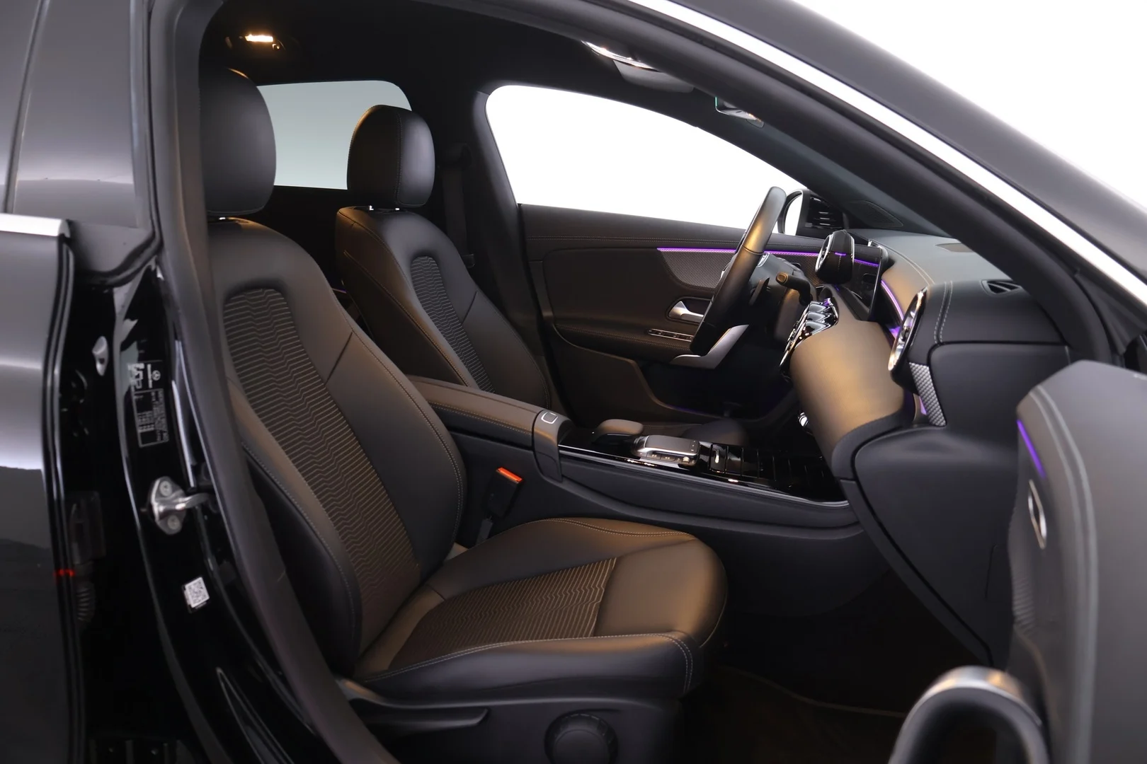Car Image - 2YqWGnIjOLTkynif5mDFAn