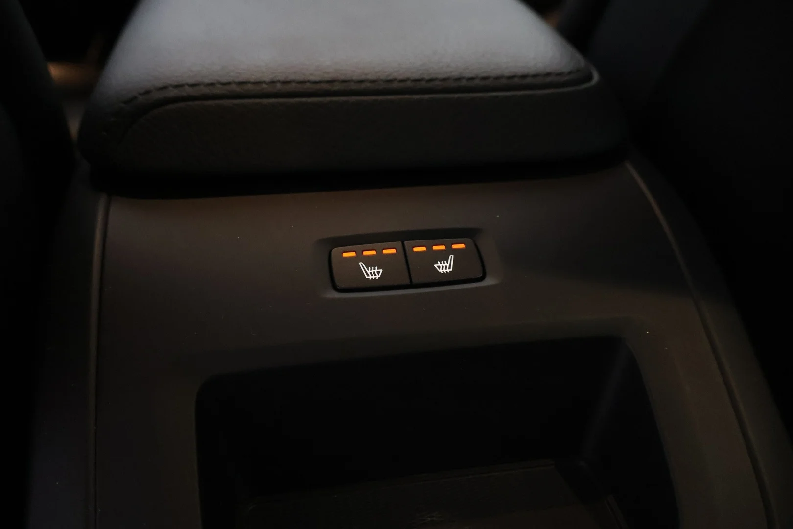 Car Image - 4m6udn0A1pp4Sm8FtWytAc