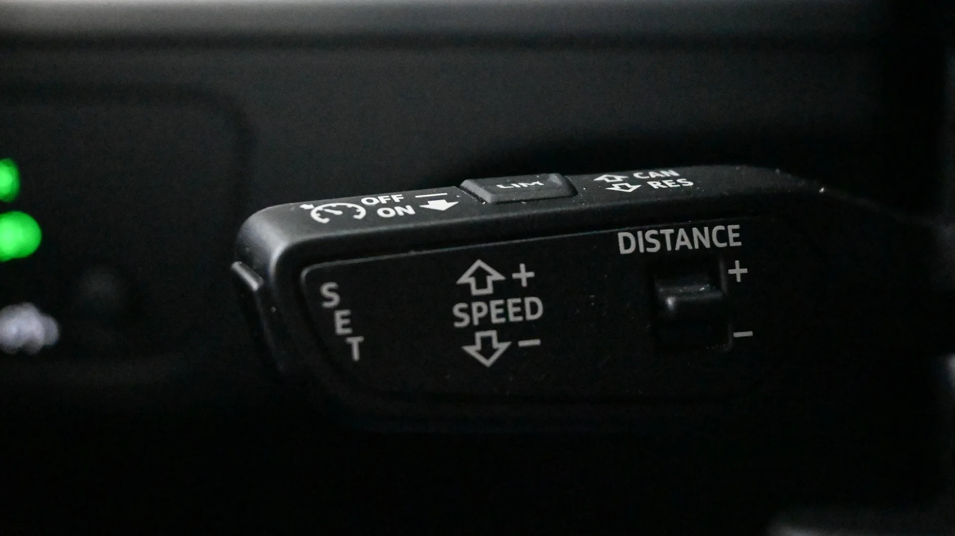 Car Image - 7vCir2R6sggMKkceUg0j2I