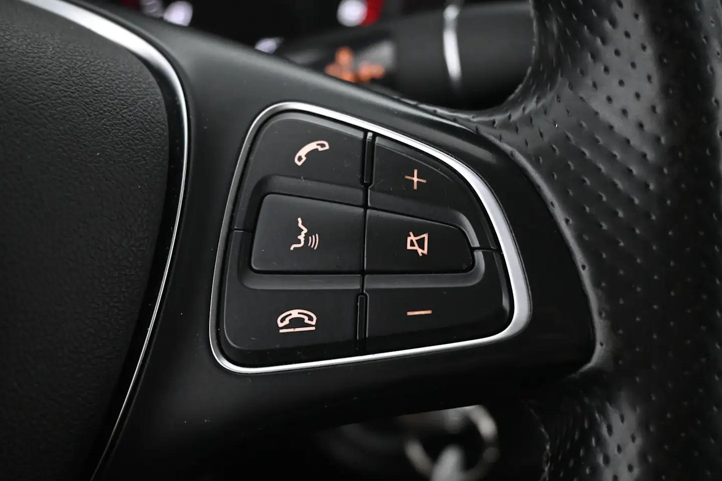 Car Image - 3d4GOmoyK8Vd9OIsp1mowk
