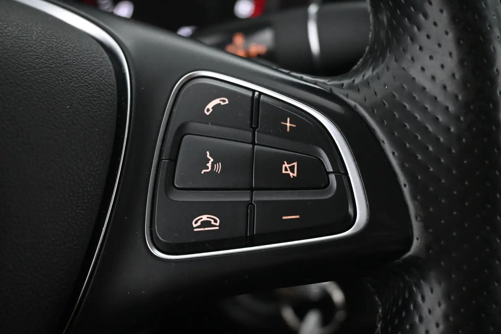Car Image - 3d4GOmoyK8Vd9OIsp1mowk