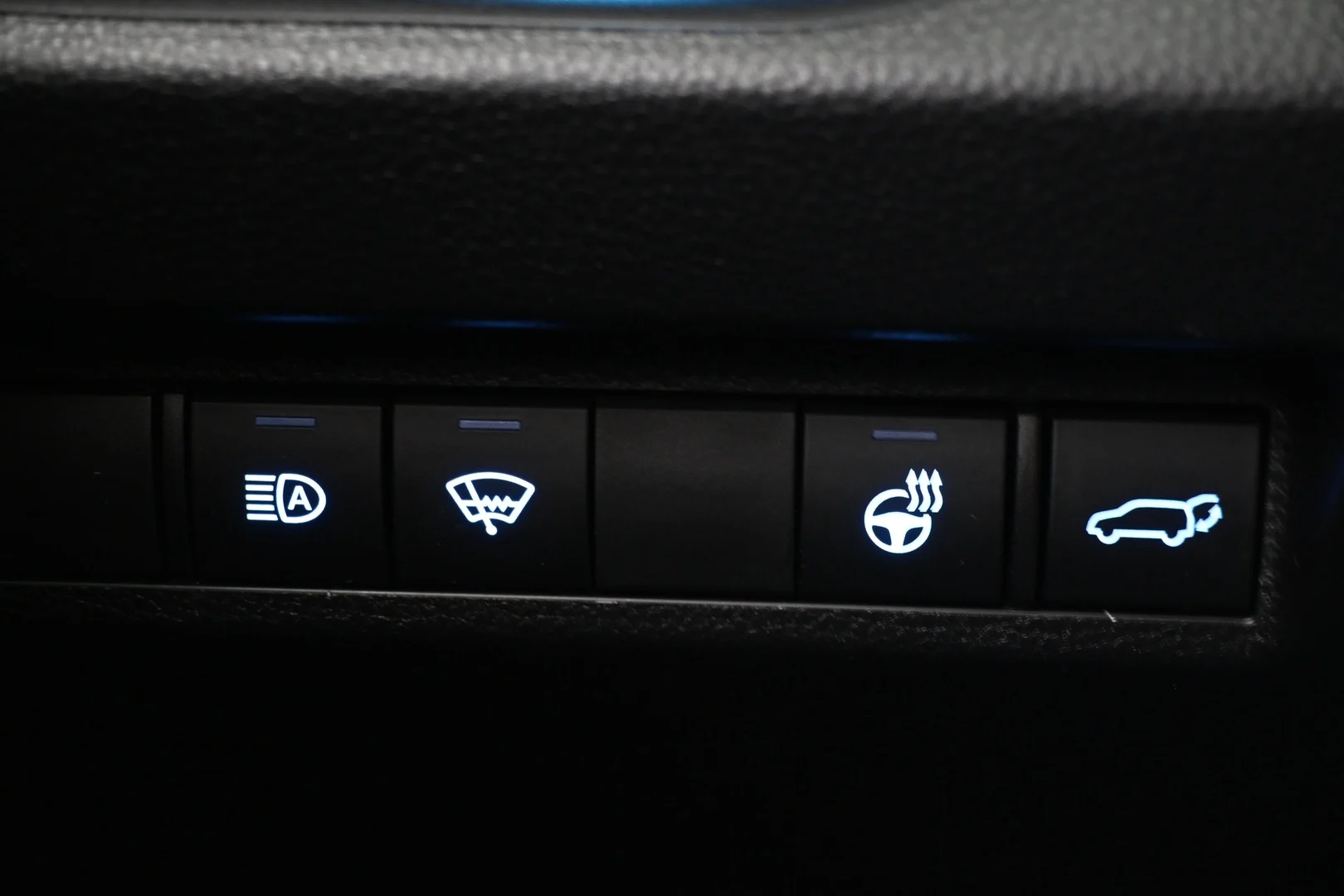 Car Image - 1HAjXgnCzOsqXtRtgTtFon
