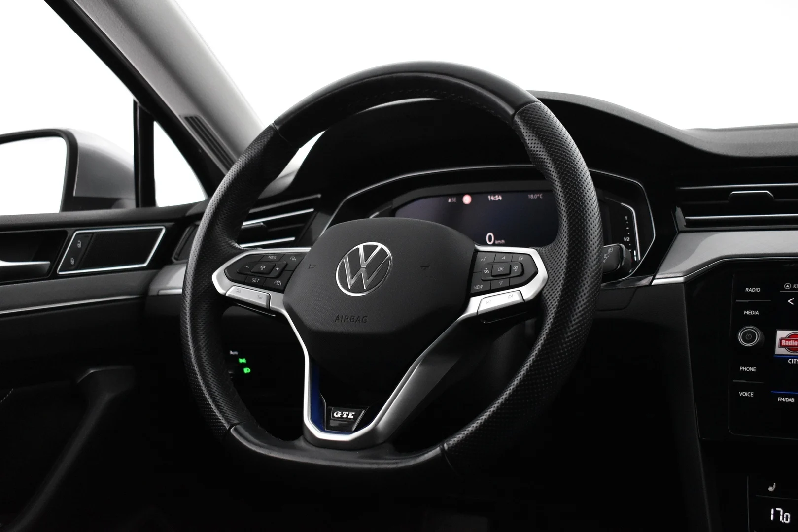 Car Image - 5Dy2IOoS73S0hmByXtOaBh