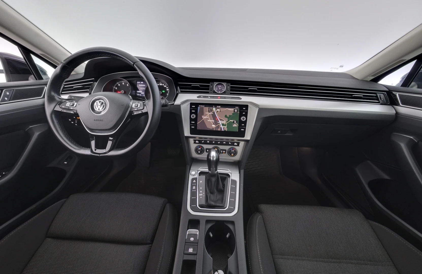 Car Image - 1hdjWm7kTYyUF1vHmXqQly