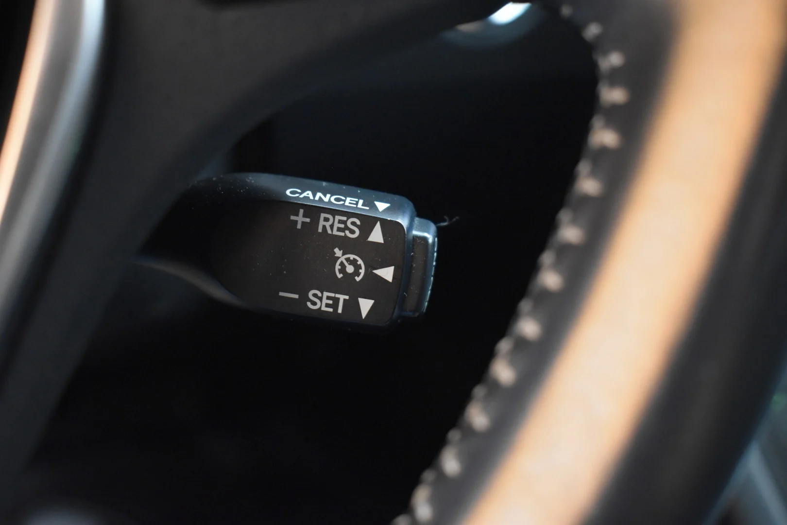 Car Image - 3VrF6LYioPSFDBrxWZtRdR