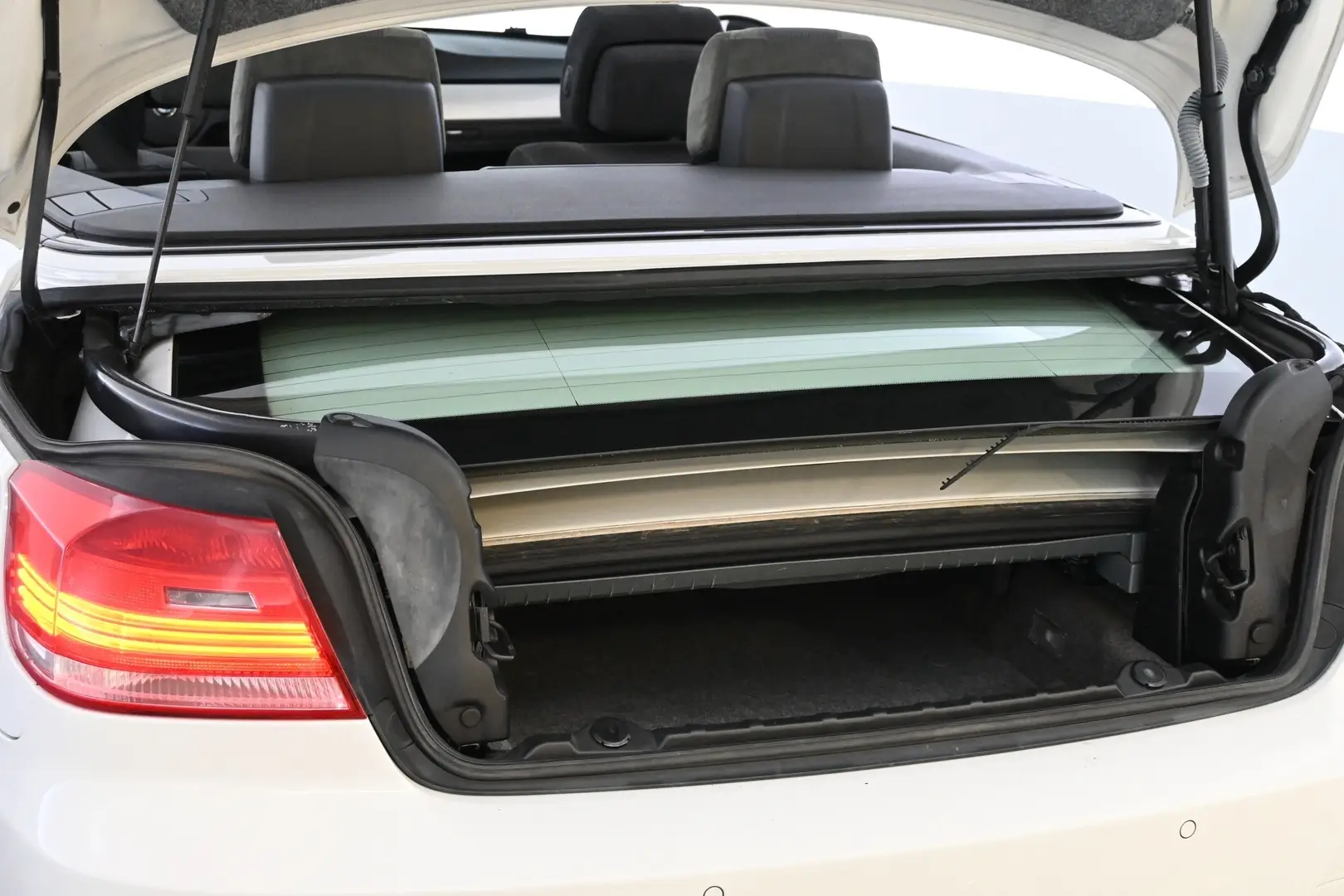 Car Image - 1IUsgvnkEdmSKwCKpUMlXd