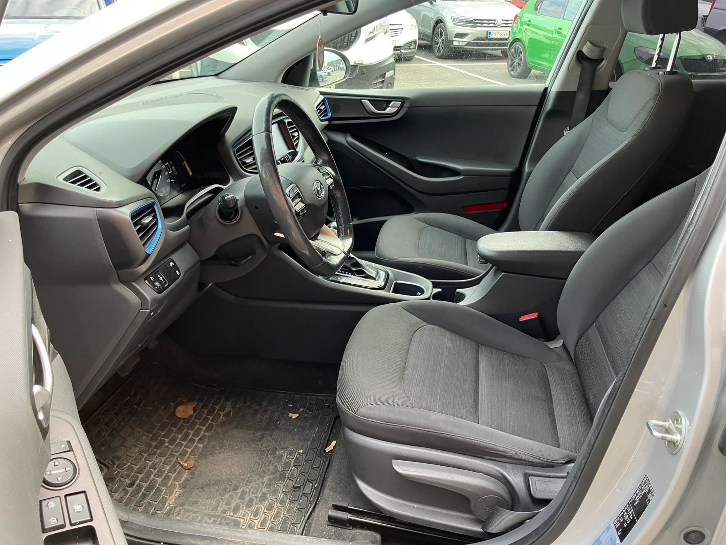 Car Image - UsC0PRBsAxXDfrTZycIpS