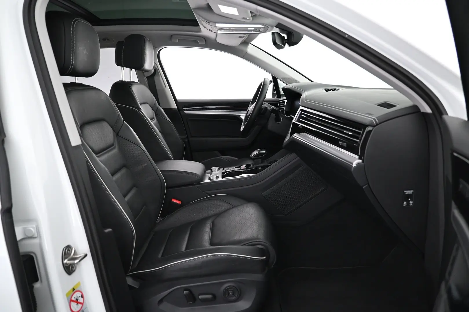 Car Image - 5IUb6rdutDkBEK2sGv5Fec