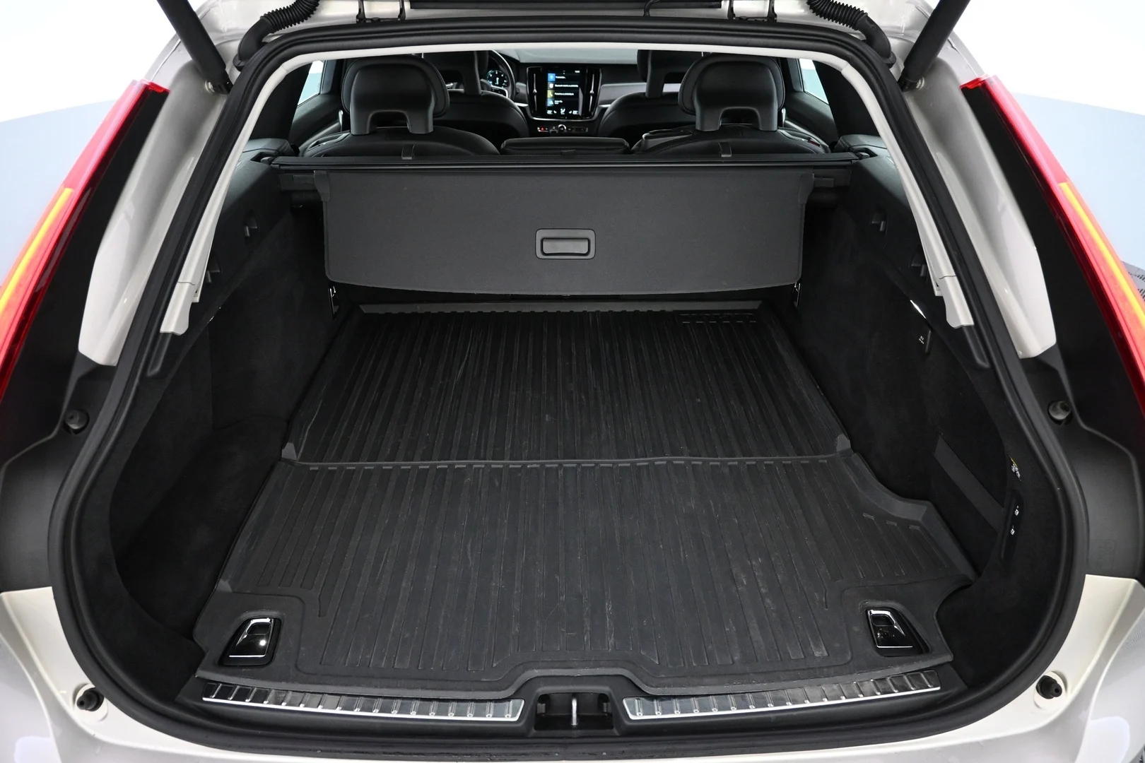 Car Image - 7kF7okm2Bfm6j8OWIQtyNi
