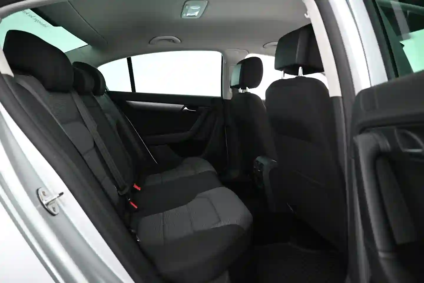 Car Image - 2BUbcD8Myt3vTbLIUiZaf5
