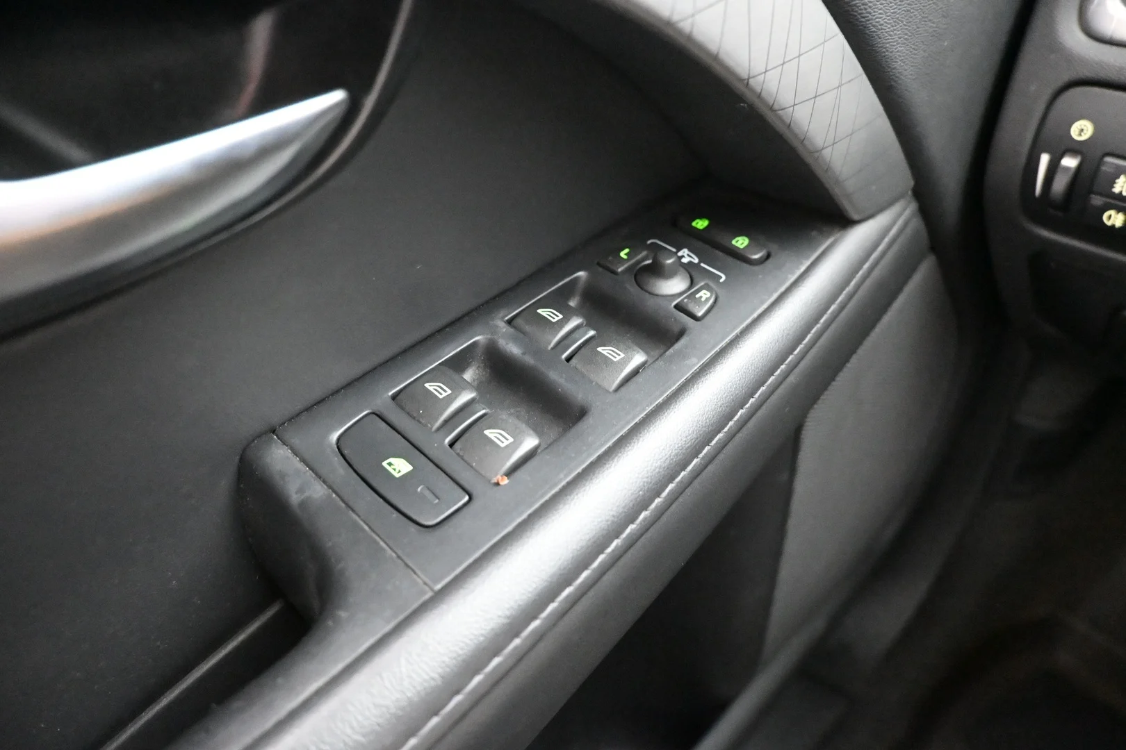 Car Image - 4s8ueLk6zQqqwLsZUFhRtl