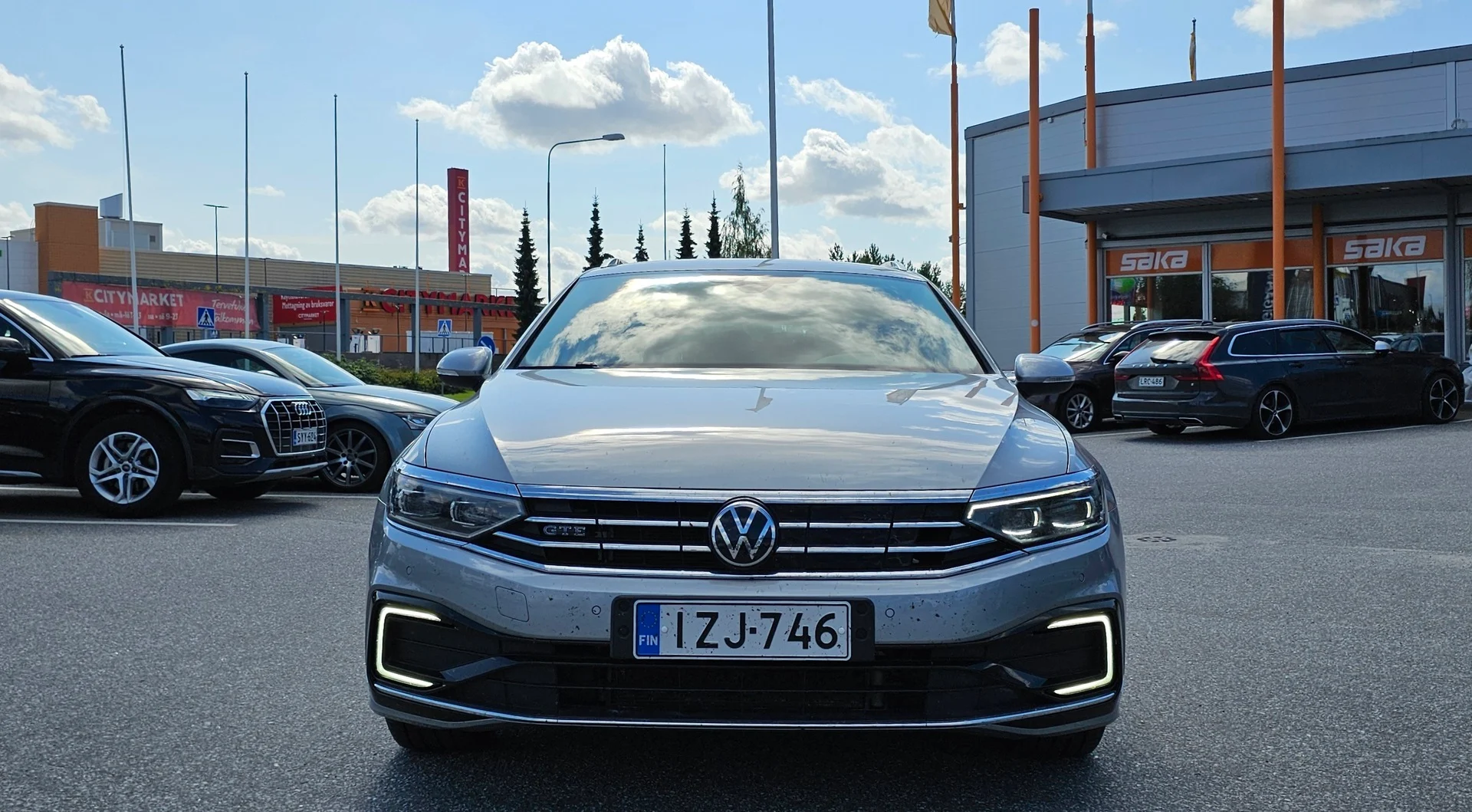 Car Image - 5Dy2IOoS73S0hmByXtOaBh