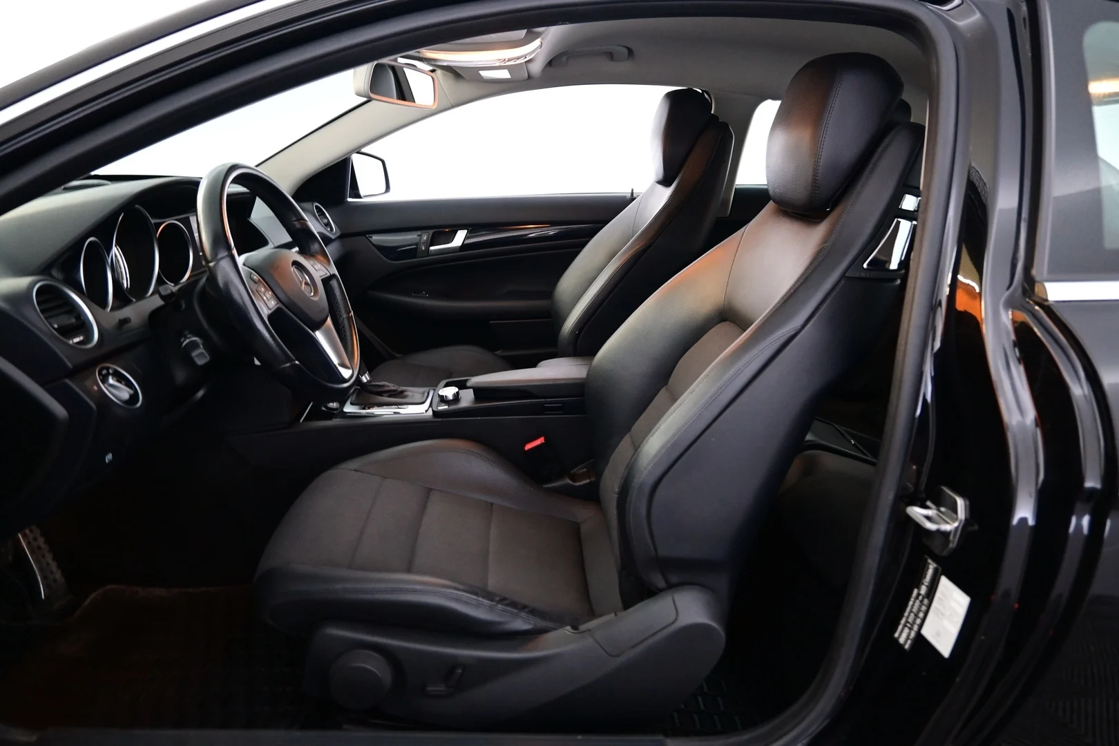 Car Image - 3wYQZvB7hZPke6JJBI3slC
