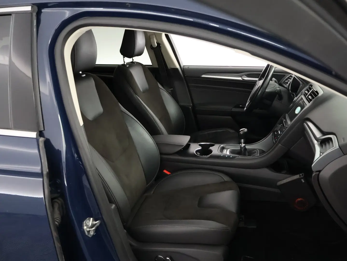 Car Image - 3v67daoaEbAz8VbwnudmME