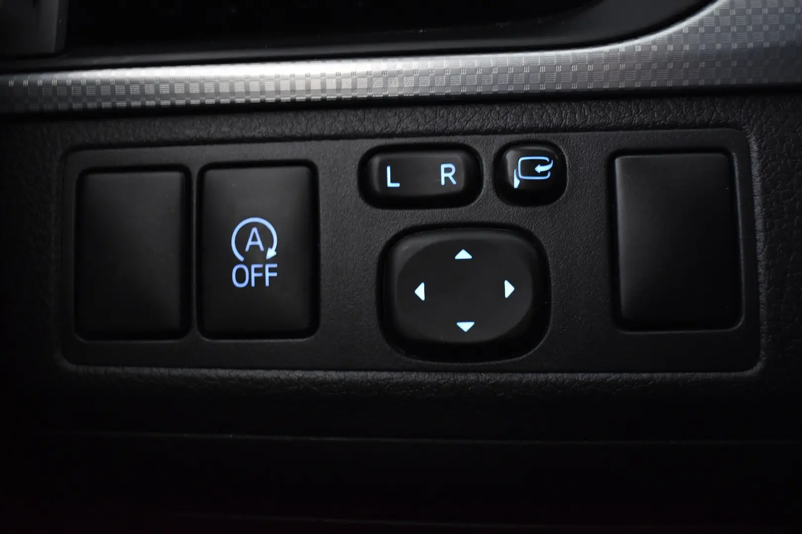 Car Image - 6CrCPQNx2OB5SduDKEqmOu