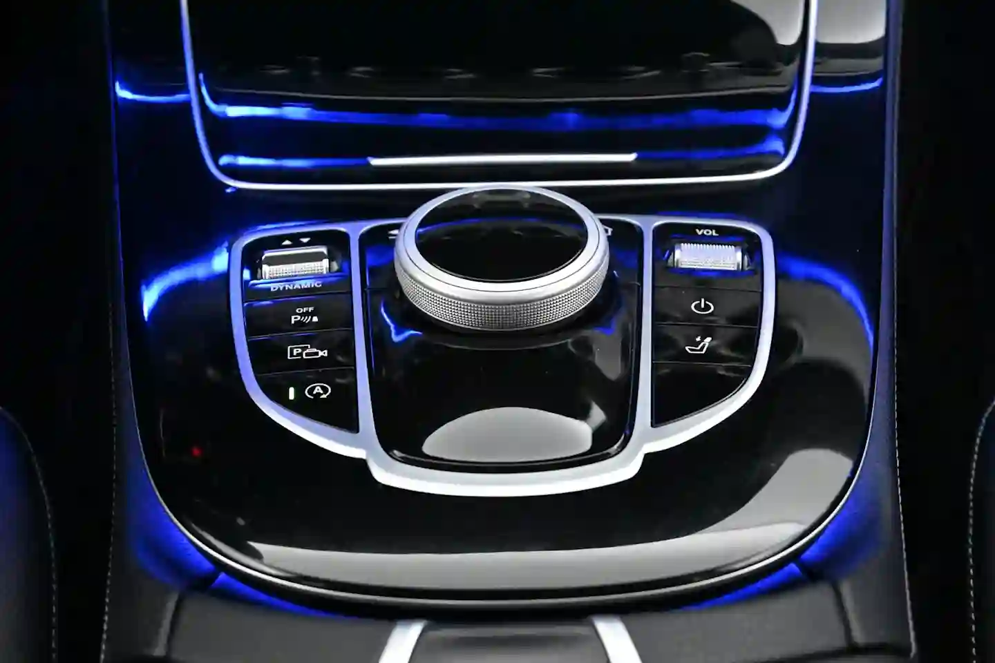Car Image - 3IE0saZJOwIe47ioD0UjPC