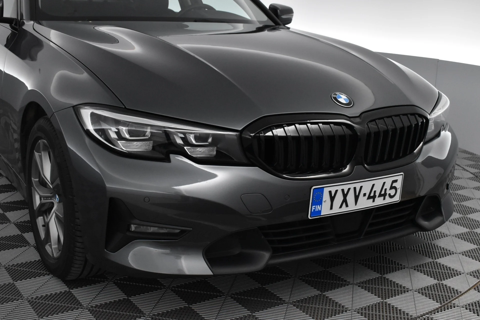 Car Image - 56ZGizKLMjT8kW42Zt5qYj