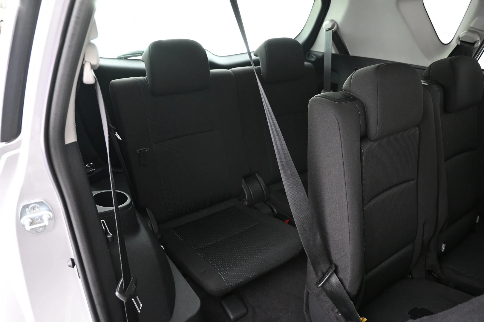 Car Image - 6LhlB0WEuRpOdPGZsGxHa0