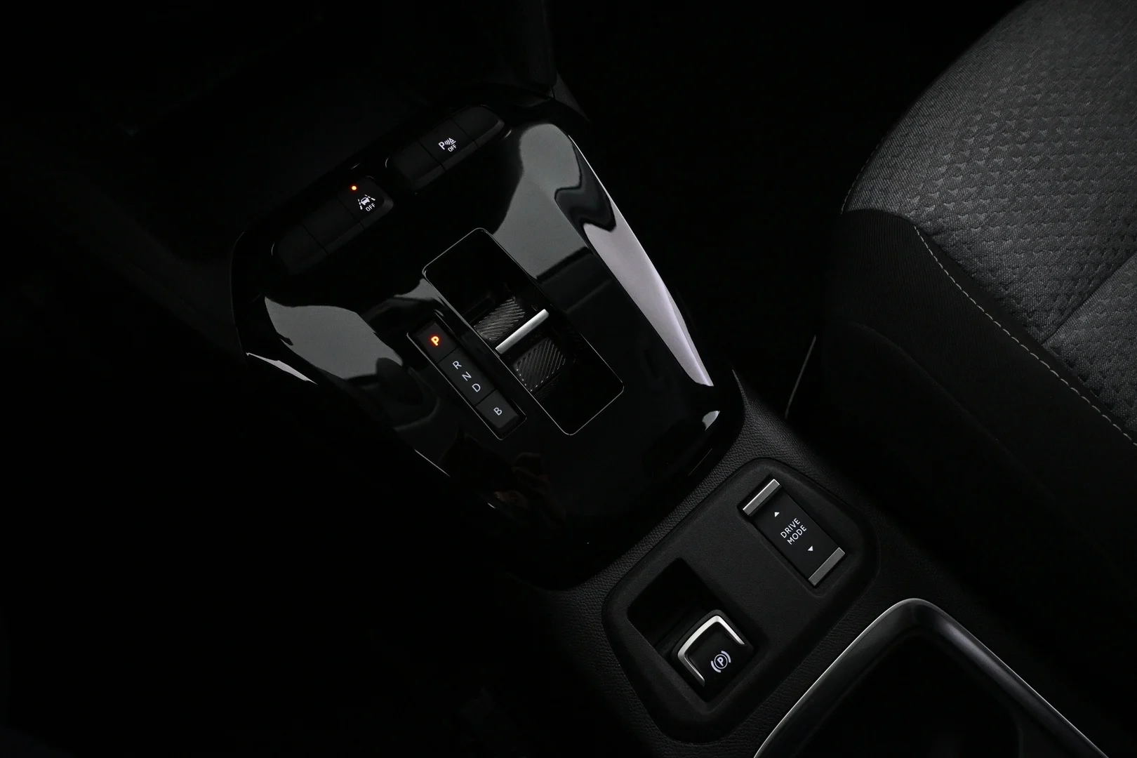 Car Image - 4b2NxtA2KTWBgitPL0RWTC